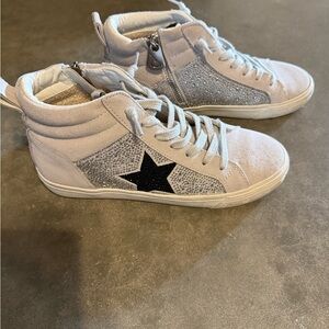 Vintage Havana White and Black Star Sneakers